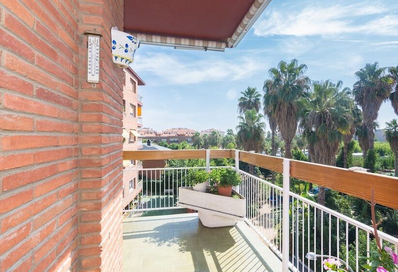 فندق Homeholidaysrentals Apartamento Amaral   Costa Barcelona