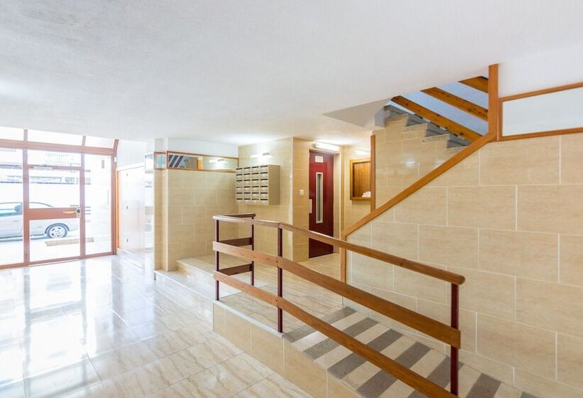 ホテル Homeholidaysrentals Itziar   Costa Barcelona