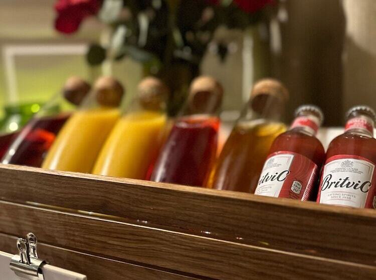 בית מלון כפרי L Gillet I Koping