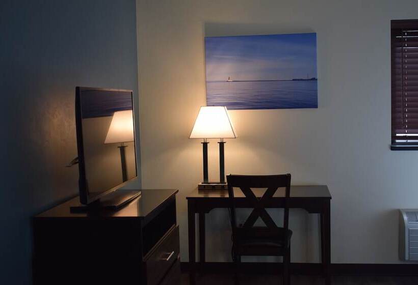 فندق Menominee River Extended Stay