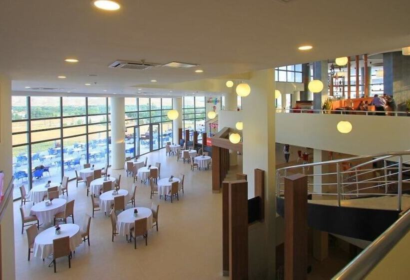 בית מלון כפרי Naskon Sapphire Resort Thermal & Spa