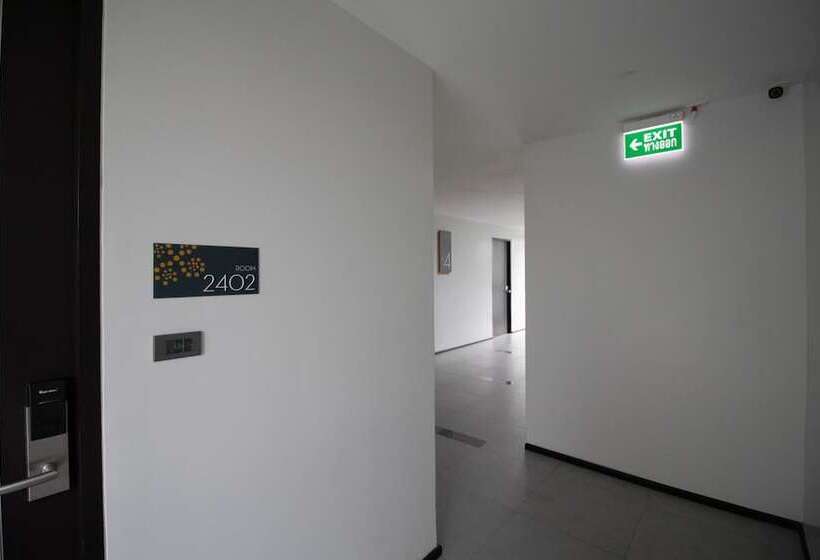 酒店 Phavina Grand Boutique