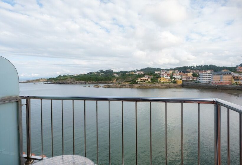 هتل Playa De Luanco