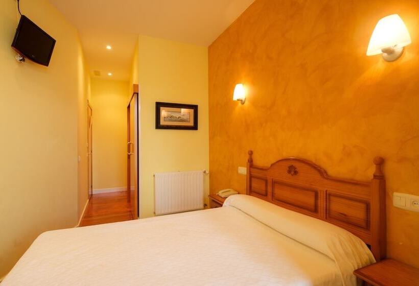 هتل Playa De Luanco