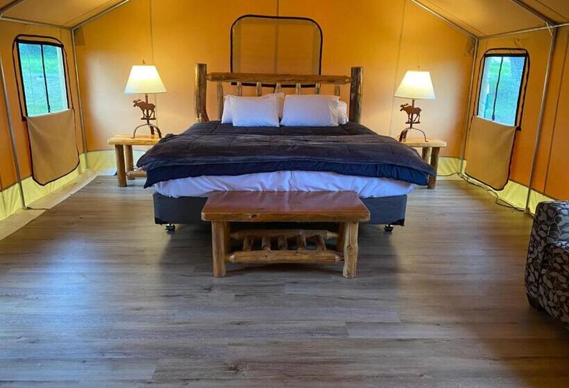 בית מלון כפרי Teton Peaks Resort
