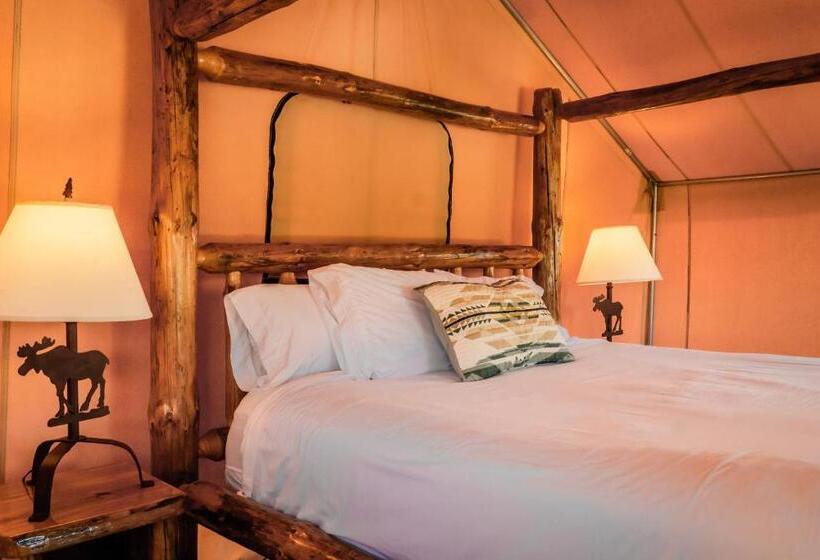 Отель Teton Peaks Resort