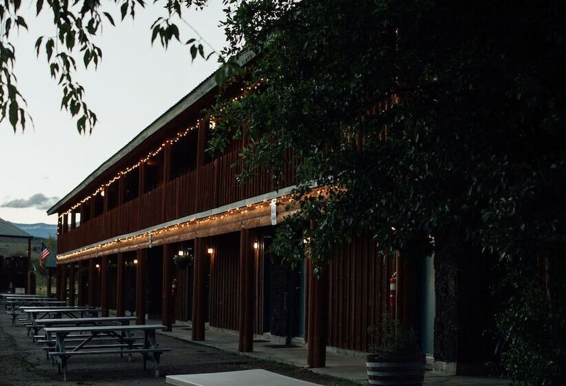 Отель Teton Peaks Resort