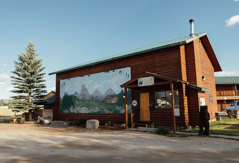 בית מלון כפרי Teton Peaks Resort