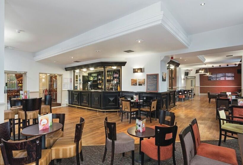 Отель The Tarbet