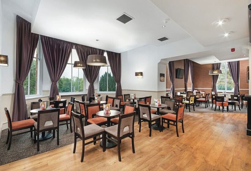 Отель The Tarbet