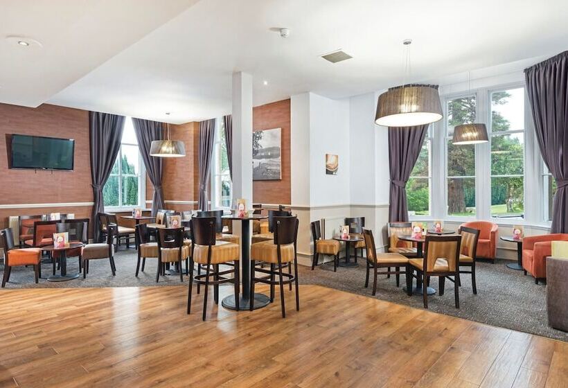 Отель The Tarbet