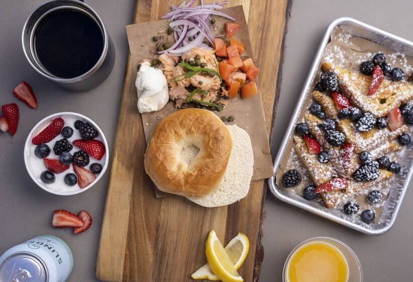 فندق Under Canvas Lake Powellgrand Staircase