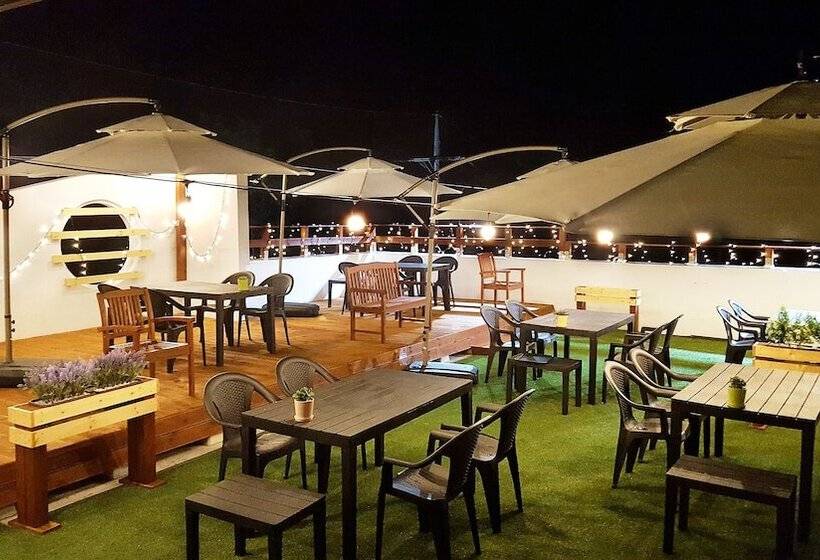 Inthree Gueshouse   Hostel