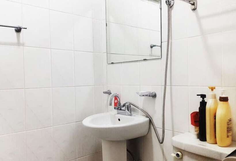 Inthree Gueshouse   Hostel