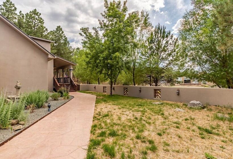 Little Creek Retreat