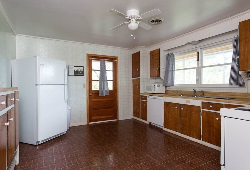 Mills Mountain Lookout