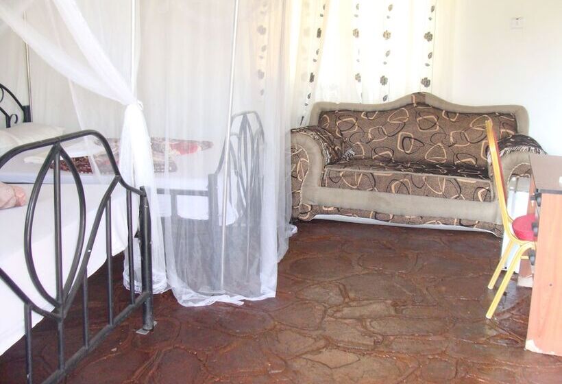 Morio Motel And Campsite