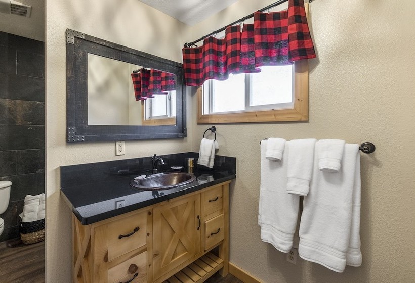 モーテル Timber House Lodge