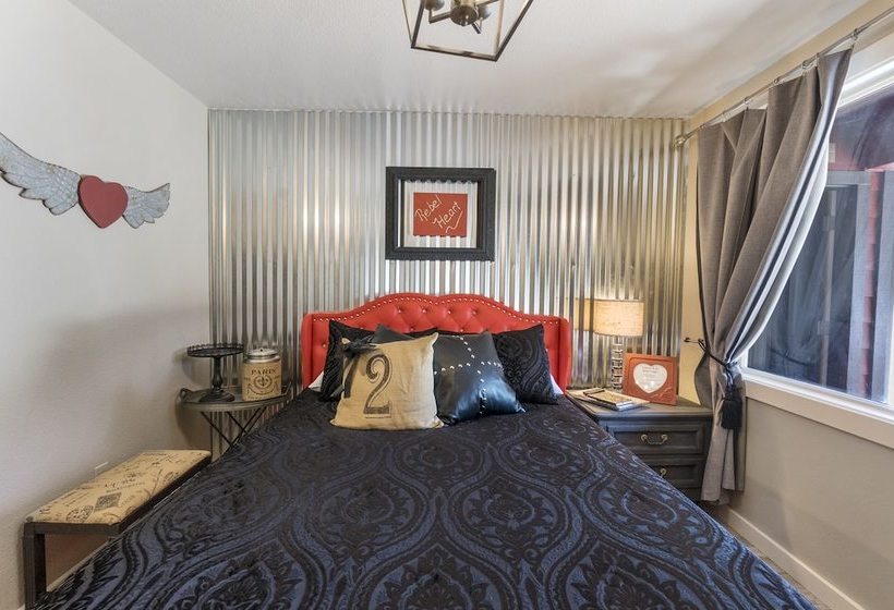 モーテル Timber House Lodge