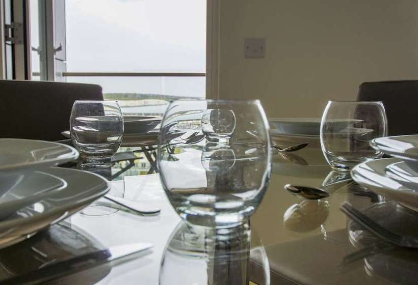 Orion Marina Sea View Parking By Brighton Holiday Lets