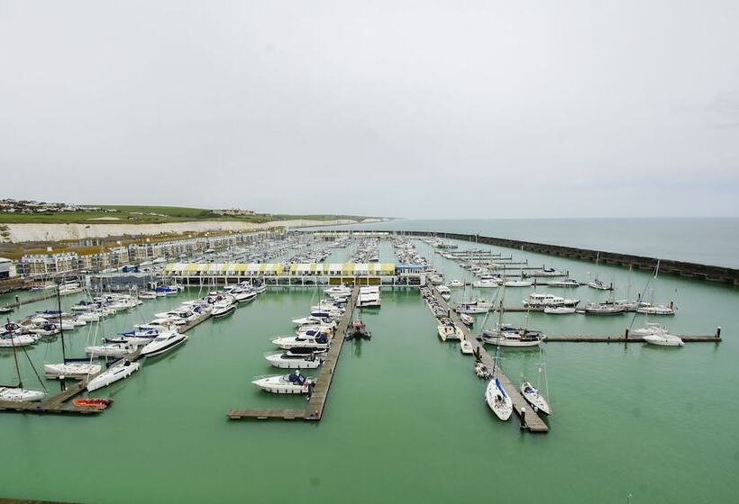 Orion Marina Sea View Parking By Brighton Holiday Lets