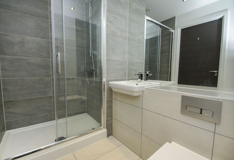 Orion Marina Sea View Parking By Brighton Holiday Lets