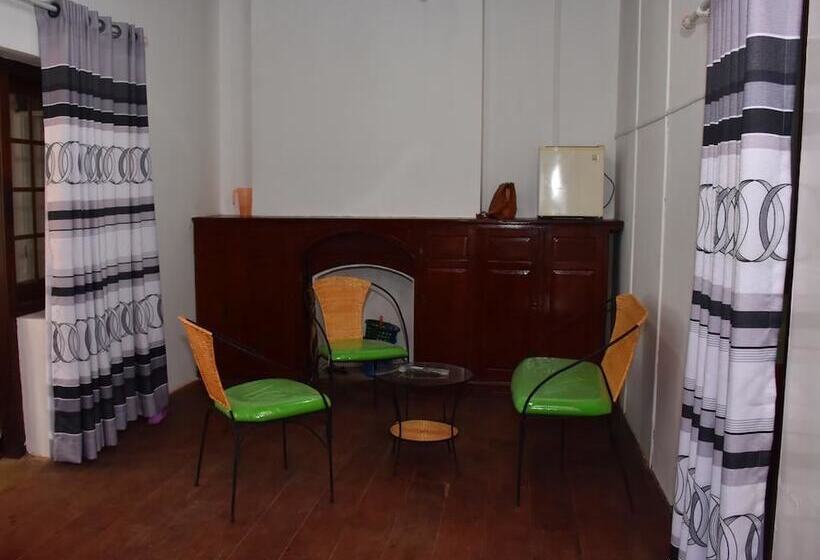 ペンション Kys Buona Vista