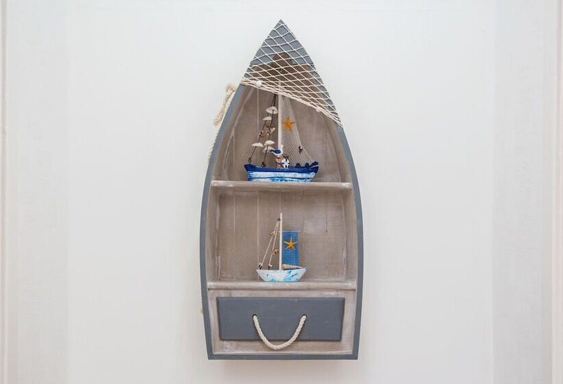 פנסיון Marina View Guest House