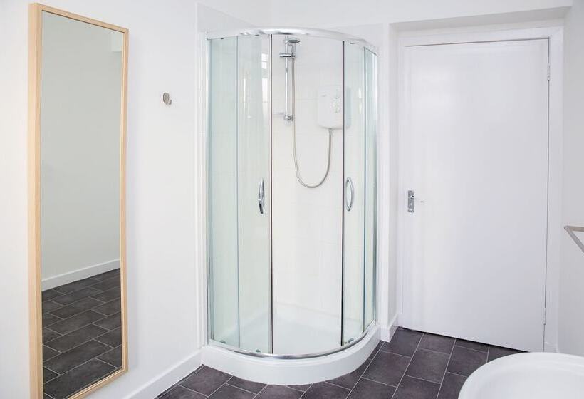 פנסיון Marina View Guest House