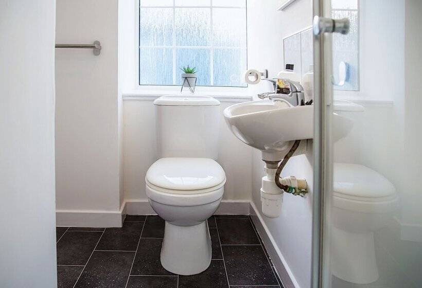 פנסיון Marina View Guest House