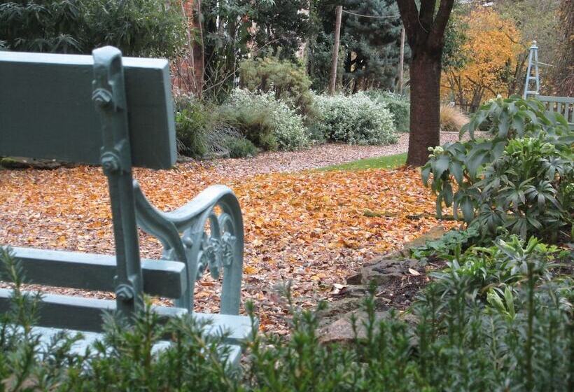 بنسيون St Ethelwolds House