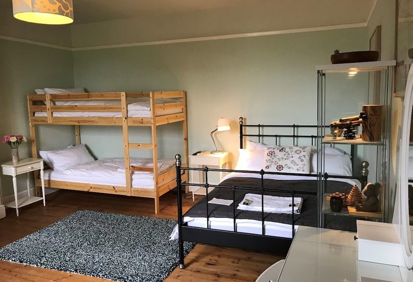 膳宿费 The Hollies