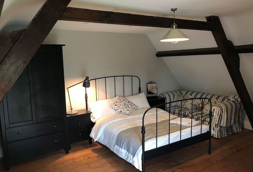 膳宿费 The Hollies