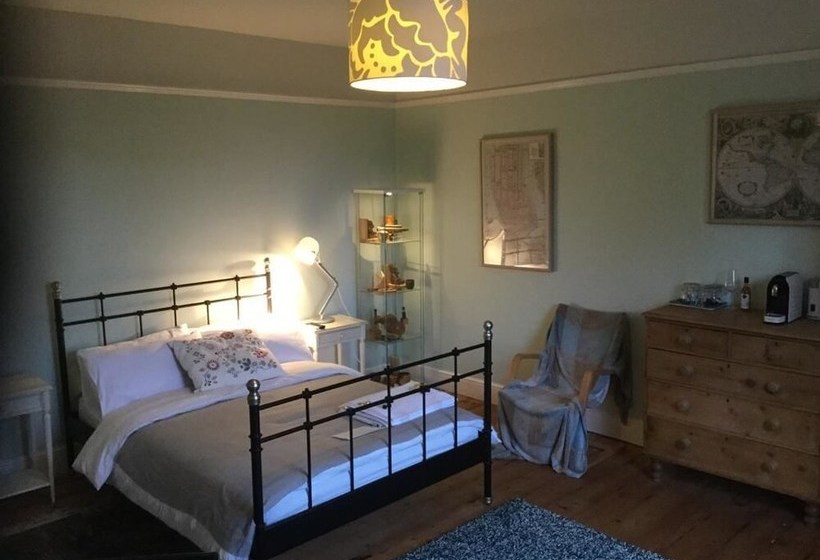 膳宿费 The Hollies