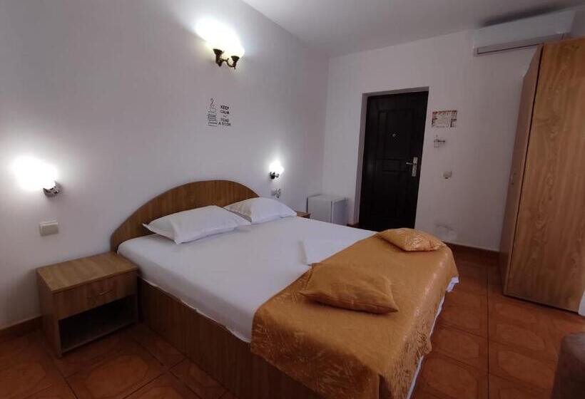 펜션 Vila Fery Costinesti