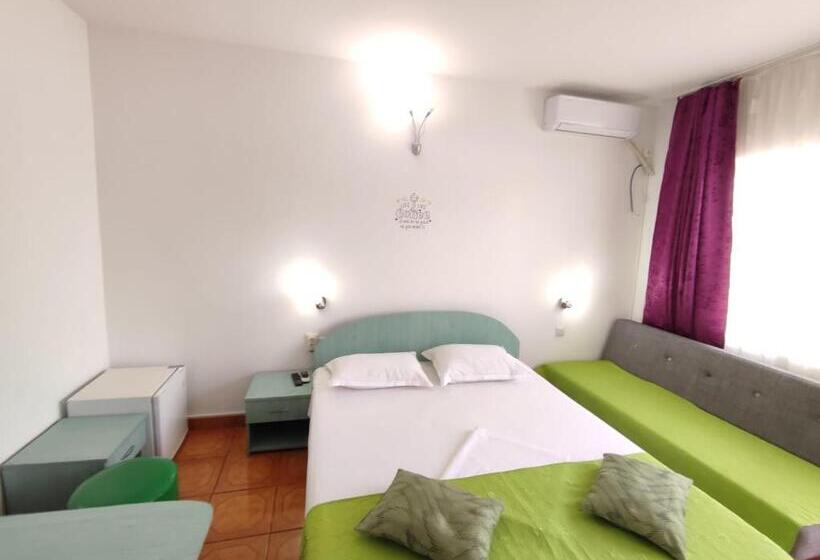 펜션 Vila Fery Costinesti