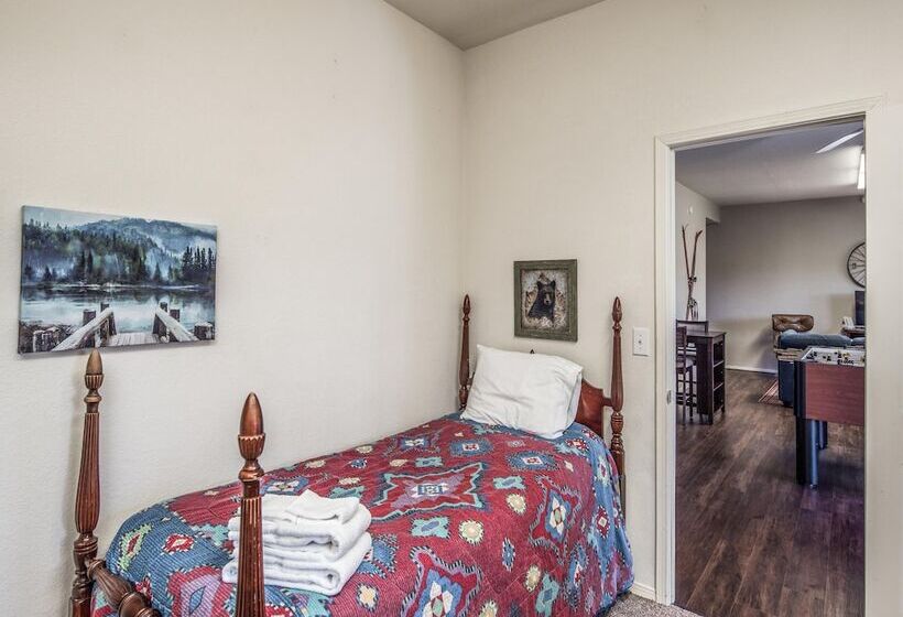 Sierra Lake Vista 5 Bedrooms