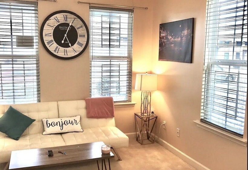 The Blue Door Bungalow Ideal For A Group Of 7