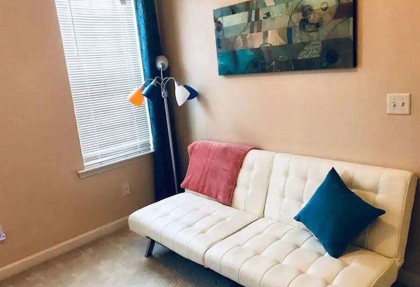 The Blue Door Bungalow Ideal For A Group Of 7