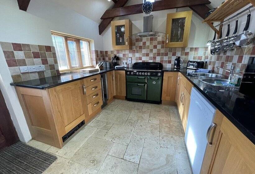 Tranquil Barn Retreat Nr Winkleigh