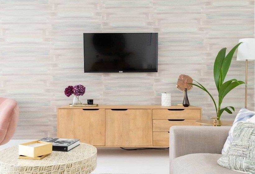 The Primrose Hill Escape  Modern & Bright 2bdr Mews Home