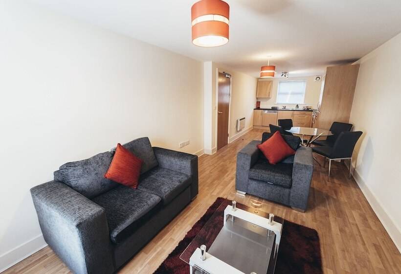 The Stay Company, Dalby House