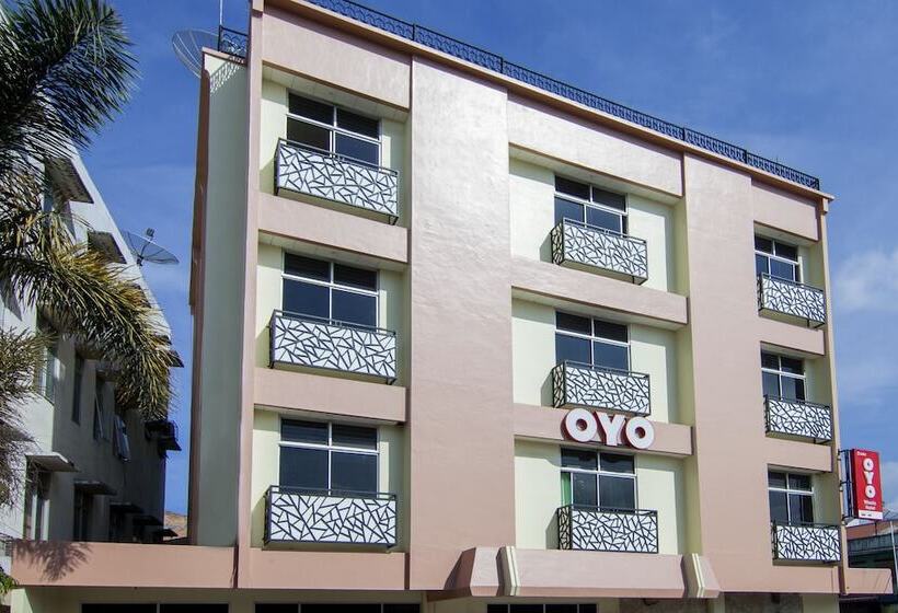 Wisata Hotel By Oyo Rooms
