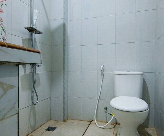 Wisata Hotel By Oyo Rooms