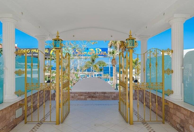 Flamingo Suites Boutique