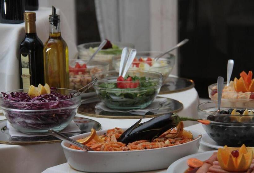 Grand Hotel Santa Teresita