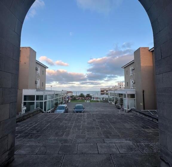 Grand Hotel Santa Teresita