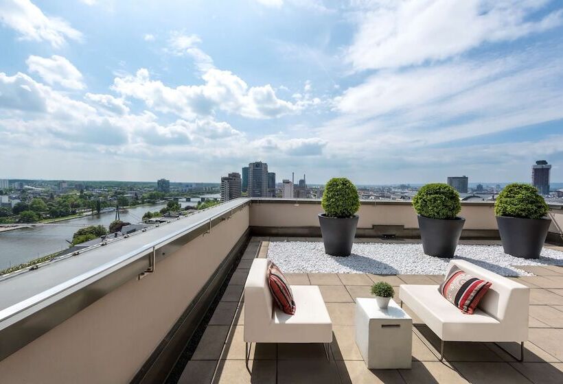 Adina Apartment Hotel Frankfurt Neue Oper