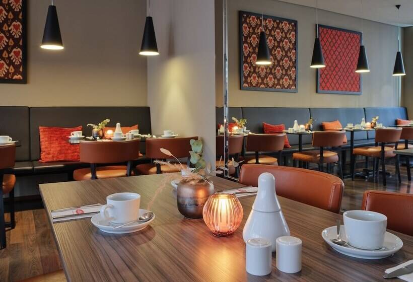 Adina Apartment Hotel Frankfurt Neue Oper