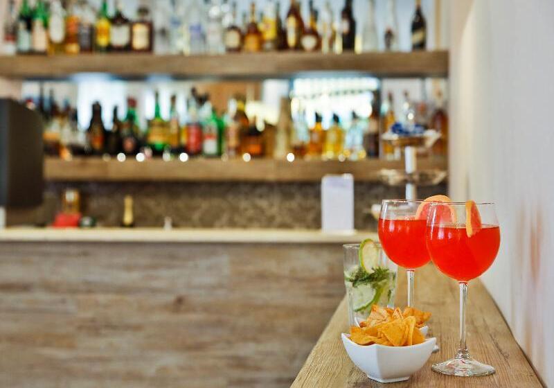 בית מלון כפרי Avana Mare